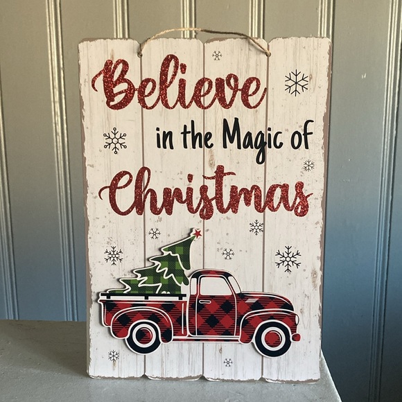 NWT- Believe in the Magic of Christmas 🎄Farmtruck Glittered Wooden Decor Sign - Picture 16 of 17